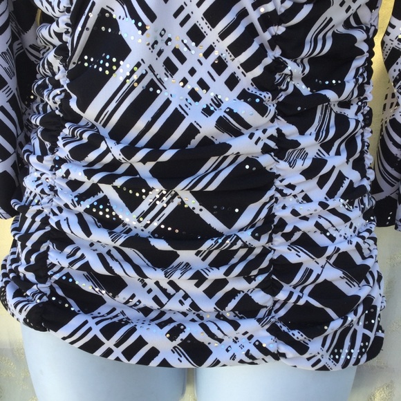 Jacaranda size large polyester/spandex embellished - Picture 6 of 8